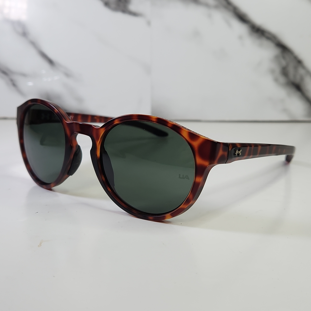 Under Armour Sunglasses Round Infinity 086QTTortoise Shell with Dark Lenses